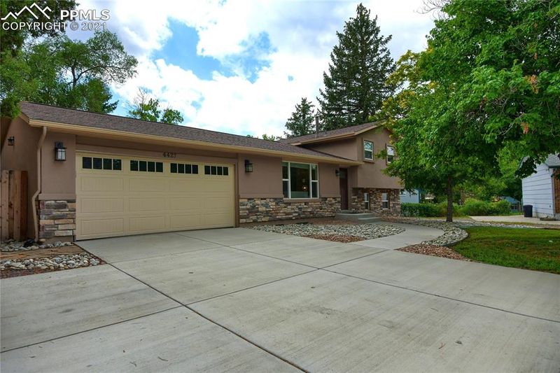 4427 Ranch Cir, Colorado Springs, CO 80918