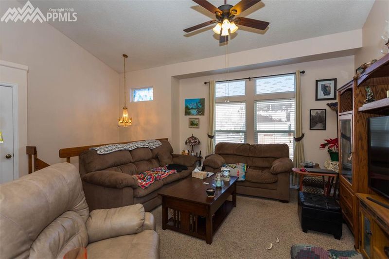4428 Anvil Dr, Colorado Springs, CO 80925