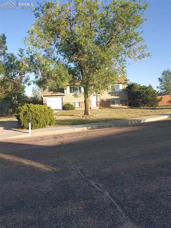 4430 Millburn Dr, Colorado Springs, CO 80906