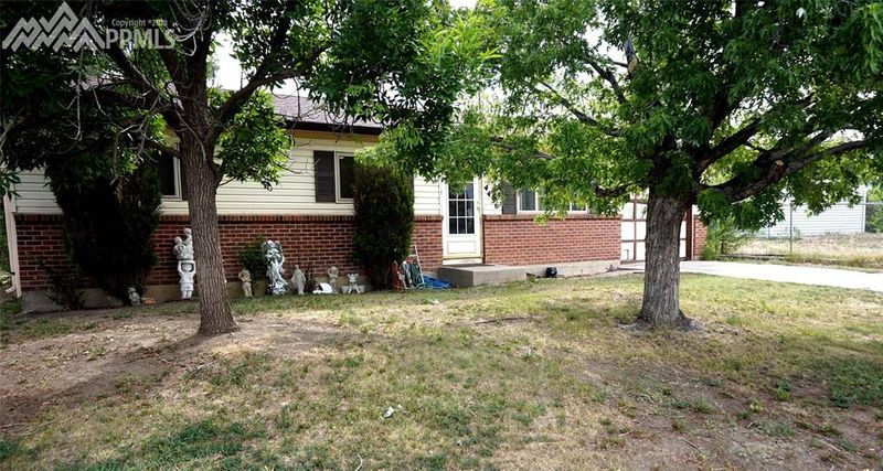 4436 Millburn Dr, Colorado Springs, CO 80906