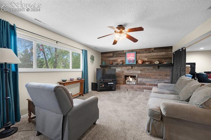 4445 Teeter Totter Way, Colorado Springs, CO 80917