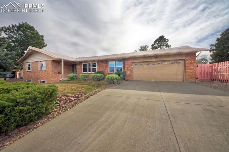 445 Guyout Ridge Ct, Colorado Springs, CO 80919