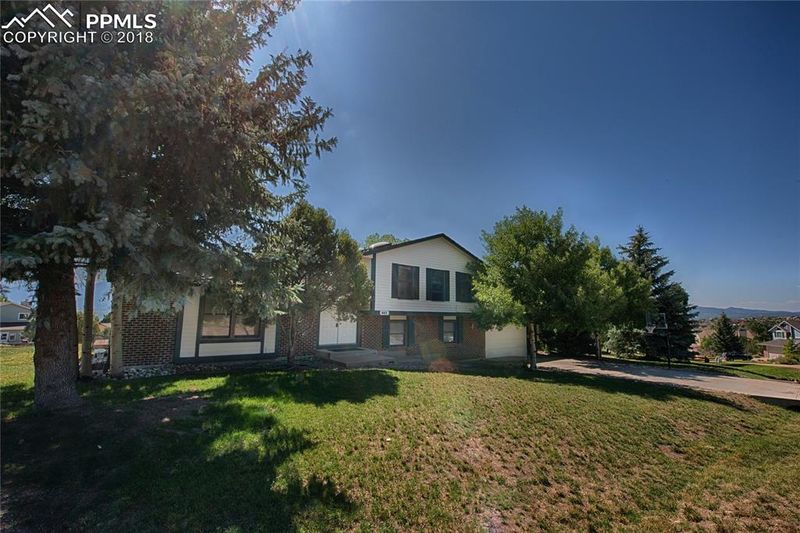 445 Picasso Ct, Colorado Springs, CO 80921