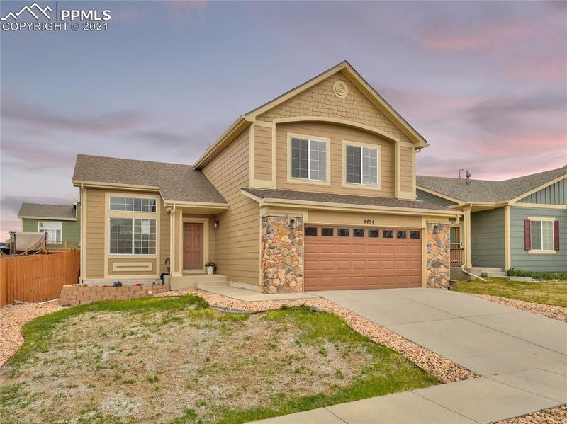 4454 Crow Creek Dr, Colorado Springs, CO 80922
