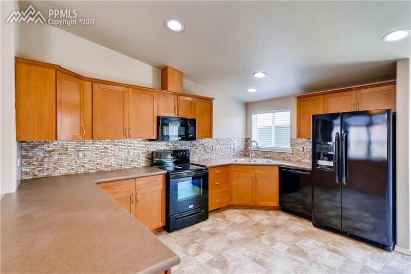 4462 Gray Fox Hts, Colorado Springs, CO 80922