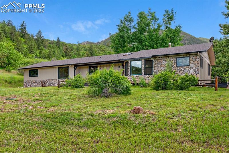 4465 Diamondback Dr, Colorado Springs, CO 80921