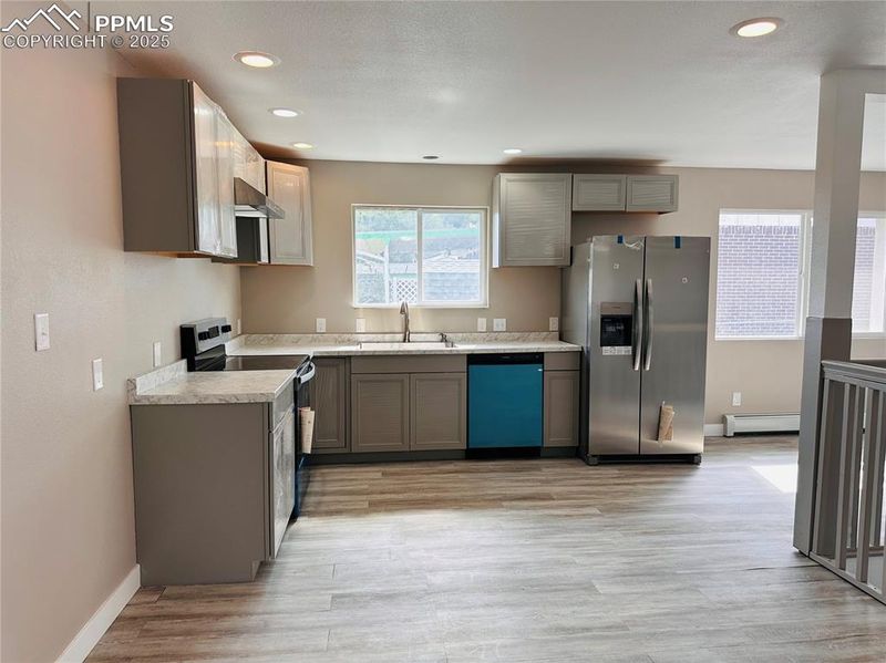 449 Loomis Ave, Colorado Springs, CO 80906