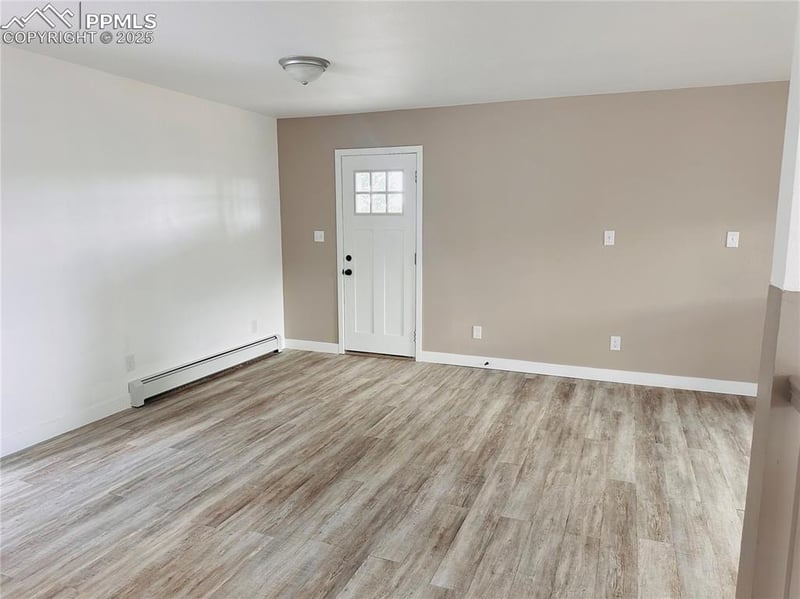 449 Loomis Ave, Colorado Springs, CO 80906