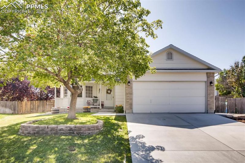 4499 S Halifax St, Centennial, CO 80015