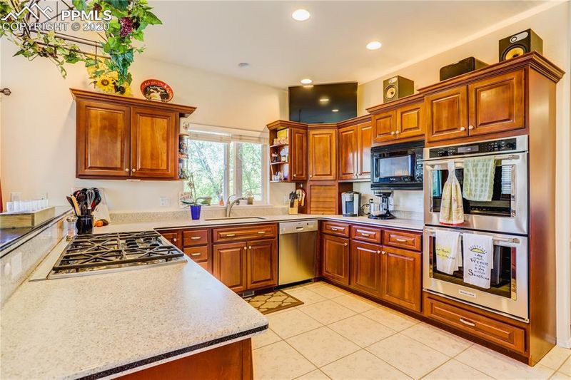450 Spring St, Colorado Springs, CO 80904