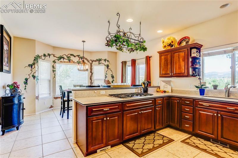 450 Spring St, Colorado Springs, CO 80904