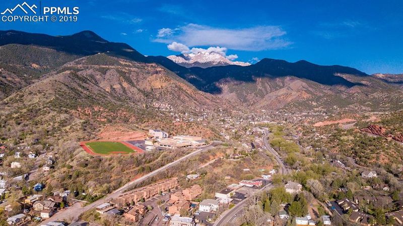 450 Winter St, Manitou Springs, CO 80829
