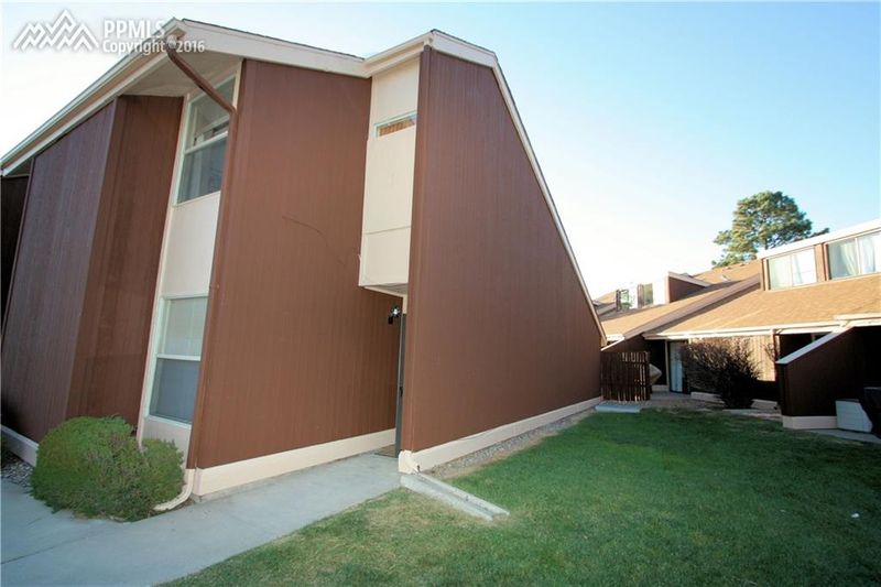 4503 N Carefree Cir, Colorado Springs, CO 80917