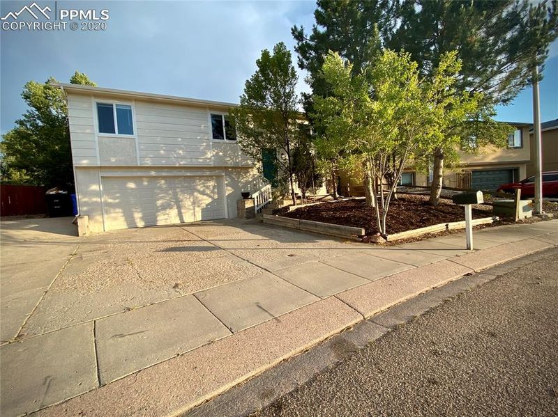 4505 Allison Dr, Colorado Springs, CO 80916