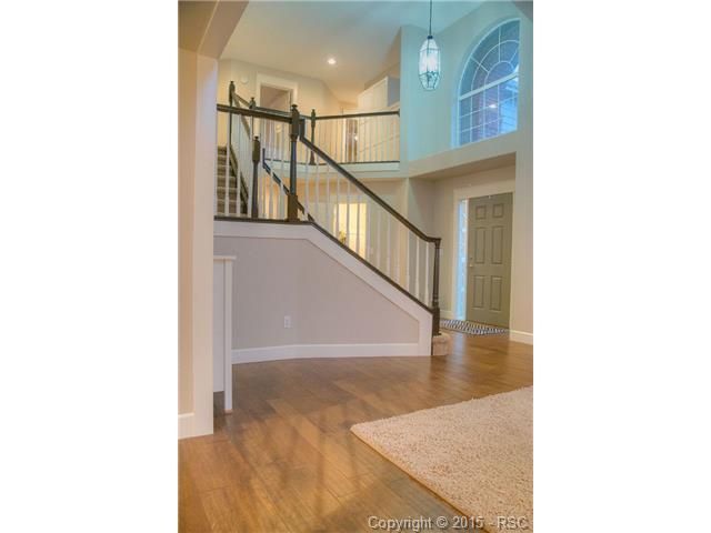 451 Fox Run Cir, Colorado Springs, CO 80921