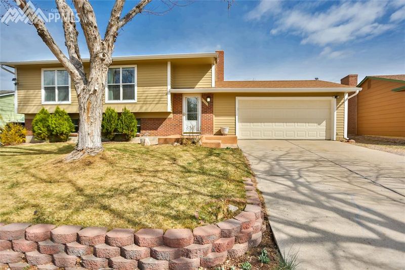 4510 Beaumont Rd, Colorado Springs, CO 80916