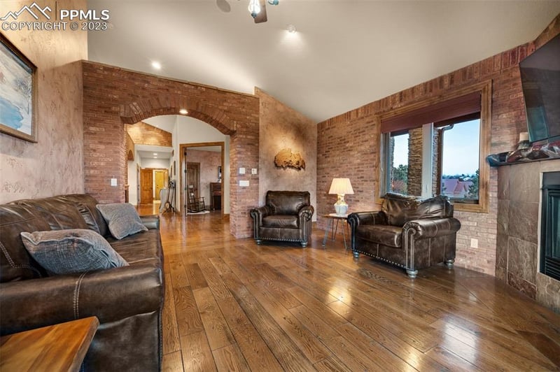 4510 Paramount Pl, Colorado Springs, CO 80918