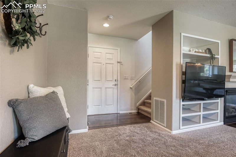 4514 Crow Creek Dr, Colorado Springs, CO 80922