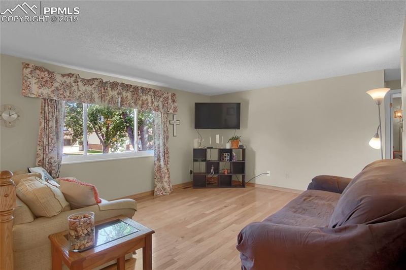 4519 Adieu Cir, Colorado Springs, CO 80917