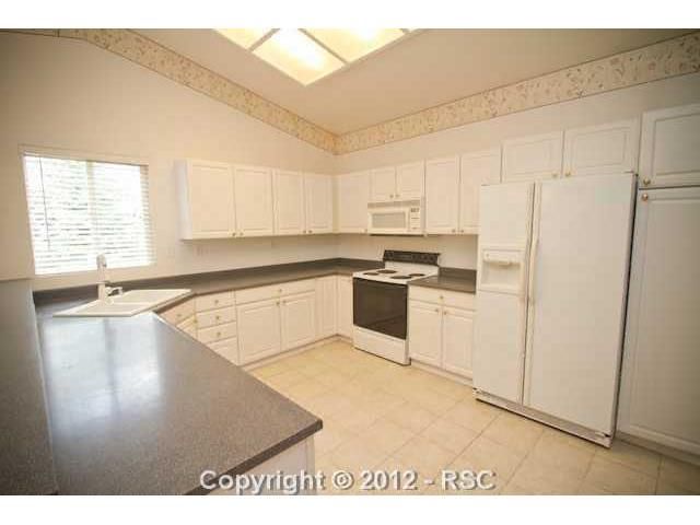 4520 Star Ridge Dr, Colorado Springs, CO 80916