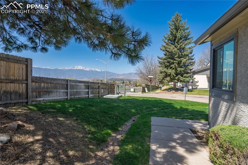 4521 Castlepoint Dr, Colorado Springs, CO 80917