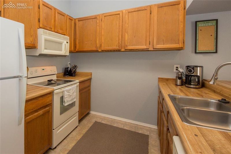 4535 Lamplighter Cir, Colorado Springs, CO 80916