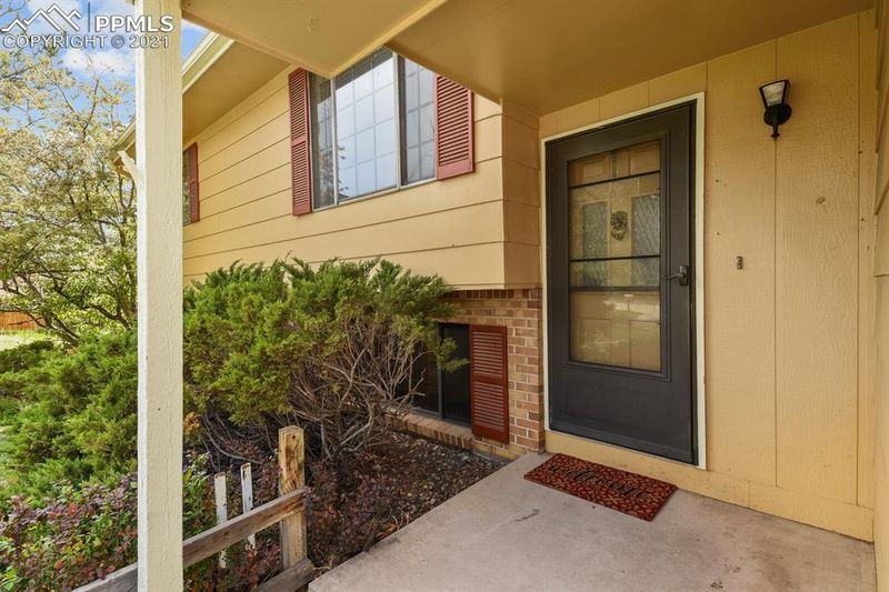 4550 Endicott Dr, Colorado Springs, CO 80916