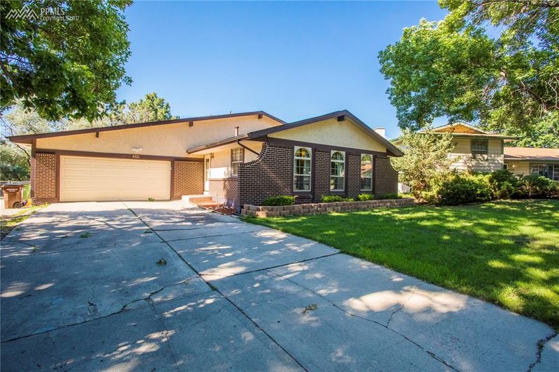 4551 S Sleepy Hollow Cir, Colorado Springs, CO 80917