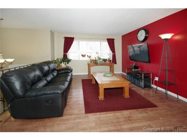 4554 La Cresta Dr, Colorado Springs, CO 80918