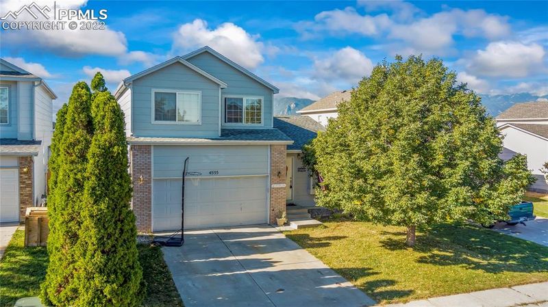 4555 W Jet Wing Cir, Colorado Springs, CO 80916