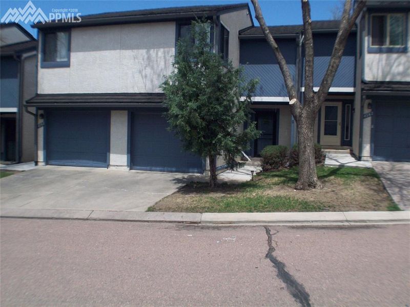 4563 Castlepoint Dr, Colorado Springs, CO 80917