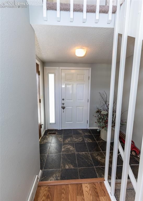 4565 Castlepoint Dr, Colorado Springs, CO 80917