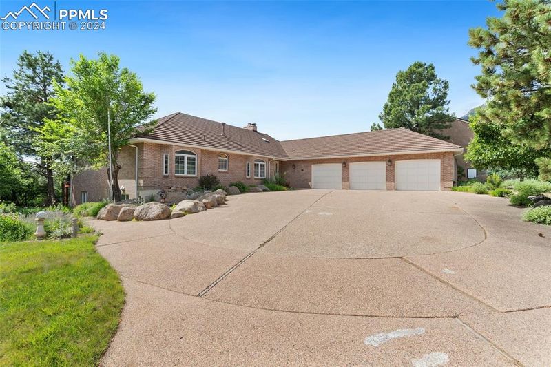 4565 Star Ranch Rd, Colorado Springs, CO 80906