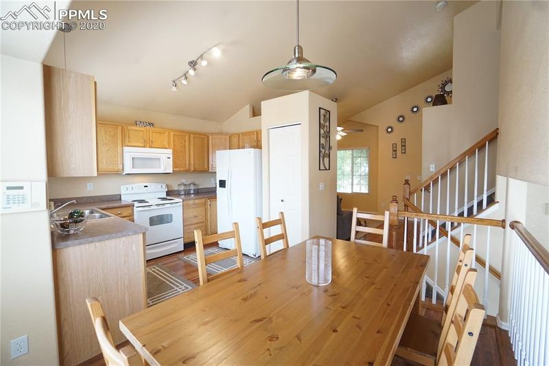 4571 Clinebell Ln, Colorado Springs, CO 80916