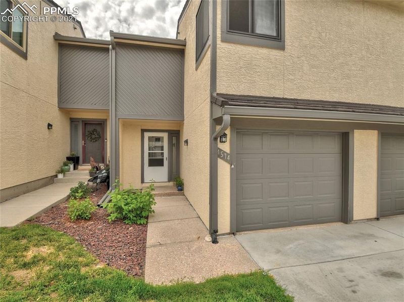 4574 Castlepoint Dr, Colorado Springs, CO 80917