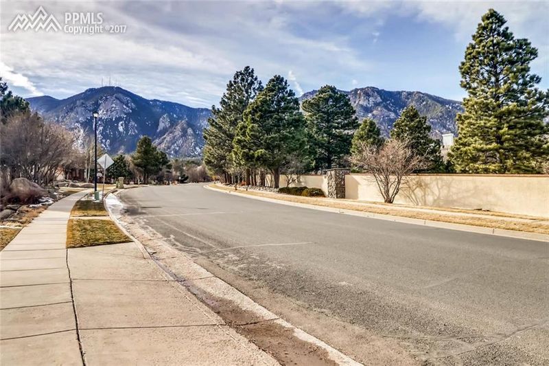 4575 Star Ranch Rd, Colorado Springs, CO 80906