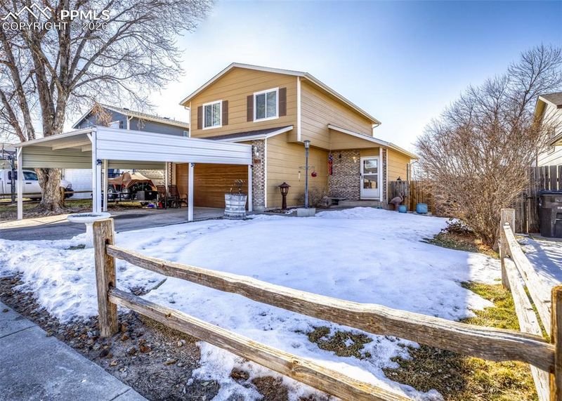 4576 Hennings Dr, Colorado Springs, CO 80911
