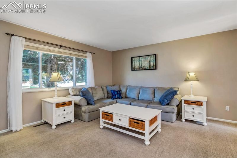 4582 Adieu Cir, Colorado Springs, CO 80917