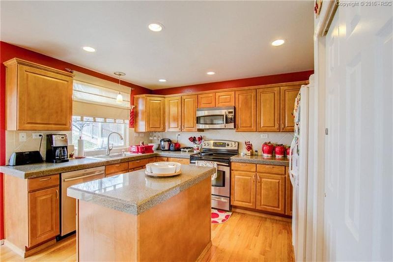 4596 Timber Wolf Trl, Colorado Springs, CO 80920