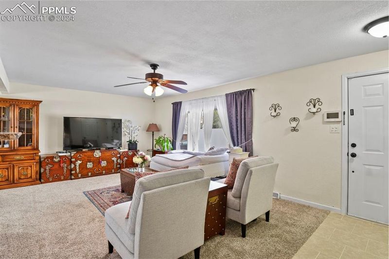 4602 Moffat Ln, Colorado Springs, CO 80915