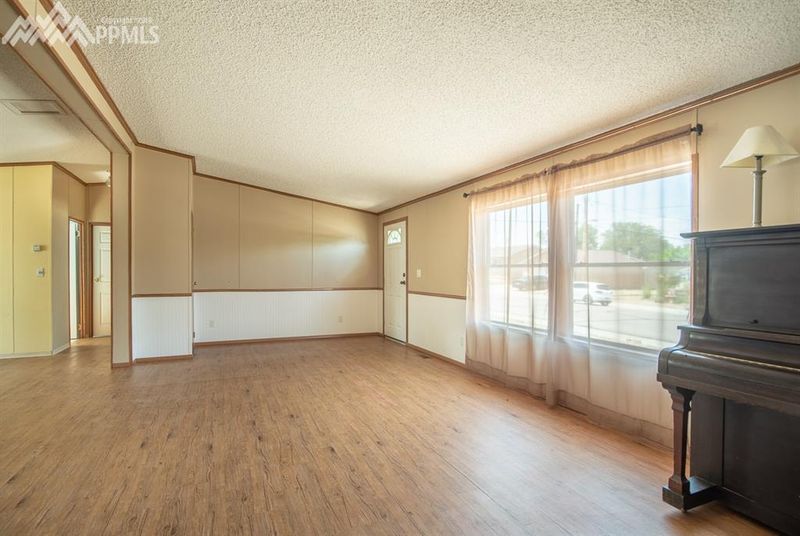 4604 Lucille St, Pueblo, CO 81005