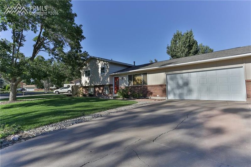 4605 Hackamore Ln, Colorado Springs, CO 80918