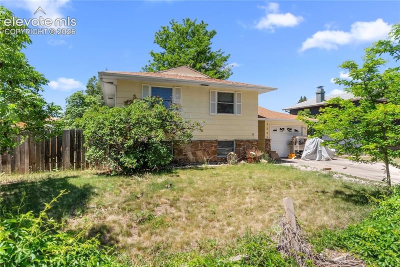 4606 La Cresta Dr, Colorado Springs, CO 80918
