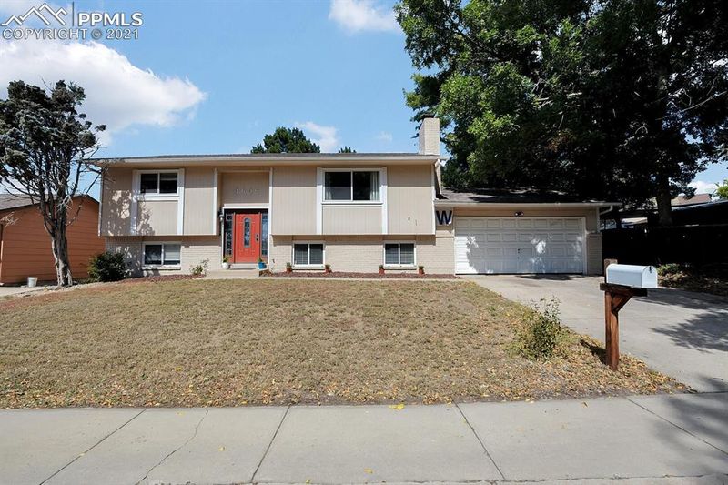 4606 Misty Dr, Colorado Springs, CO 80918