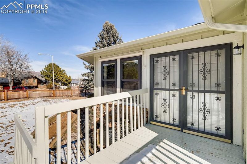 461 Crystal Hills Blvd, Manitou Springs, CO 80829