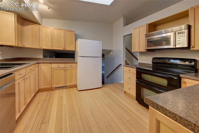 4610 S Sleepy Hollow Cir, Colorado Springs, CO 80917
