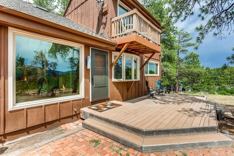 4611 Cheyenne Dr, Larkspur, CO 80118