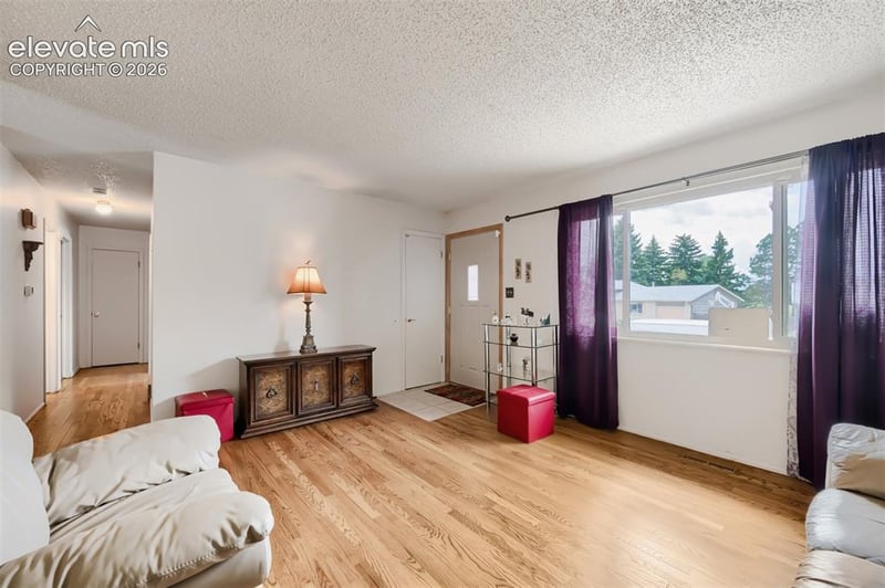 4618 Ridgeglen Rd, Colorado Springs, CO 80918