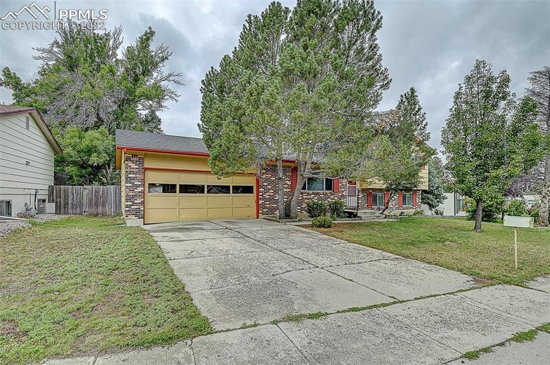 4619 Shadowglen Dr, Colorado Springs, CO 80918