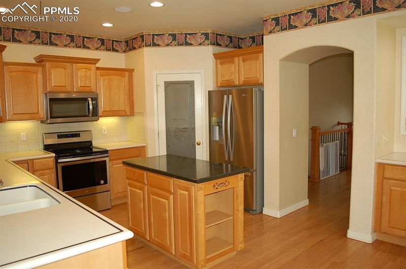 4620 Seton Pl, Colorado Springs, CO 80918